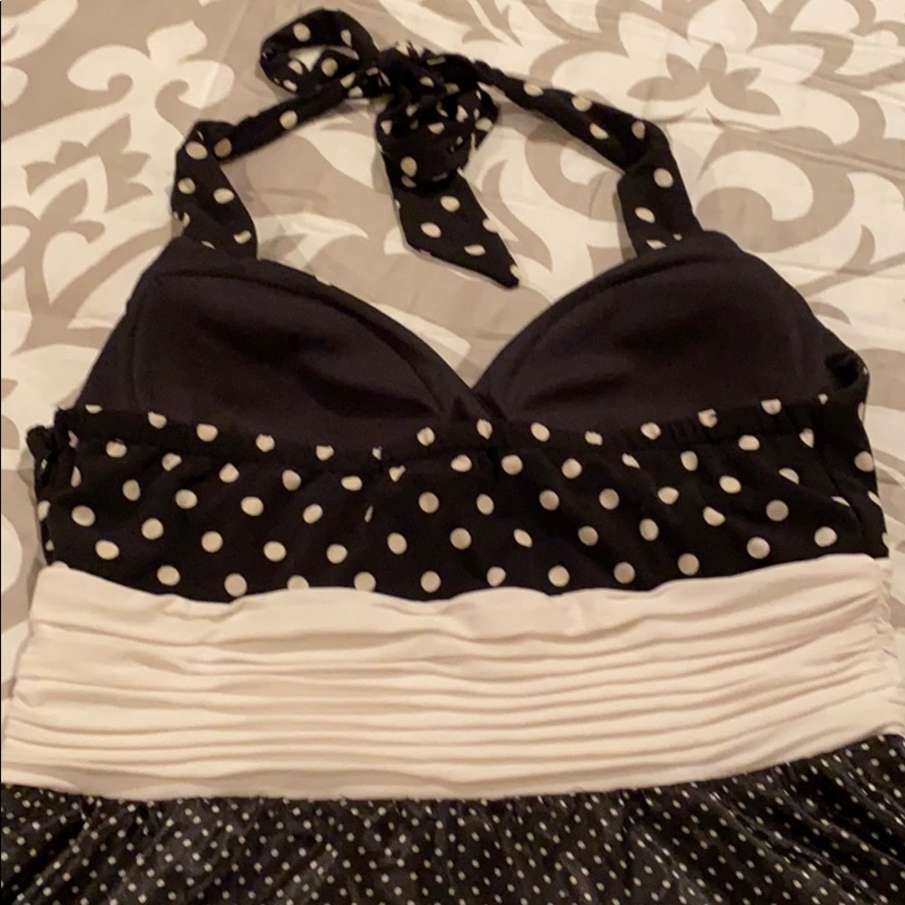 Polka dot halter dress - Picture 16 of 16